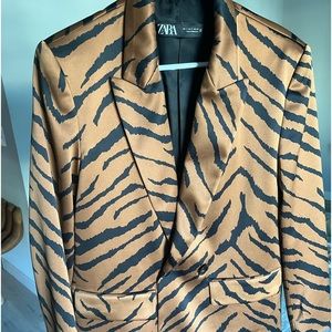 Zara satin effect tiger/animal print blazer